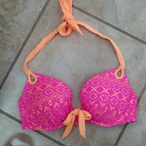Victoria's Secret Other - Victoria's Secret push up bikini top